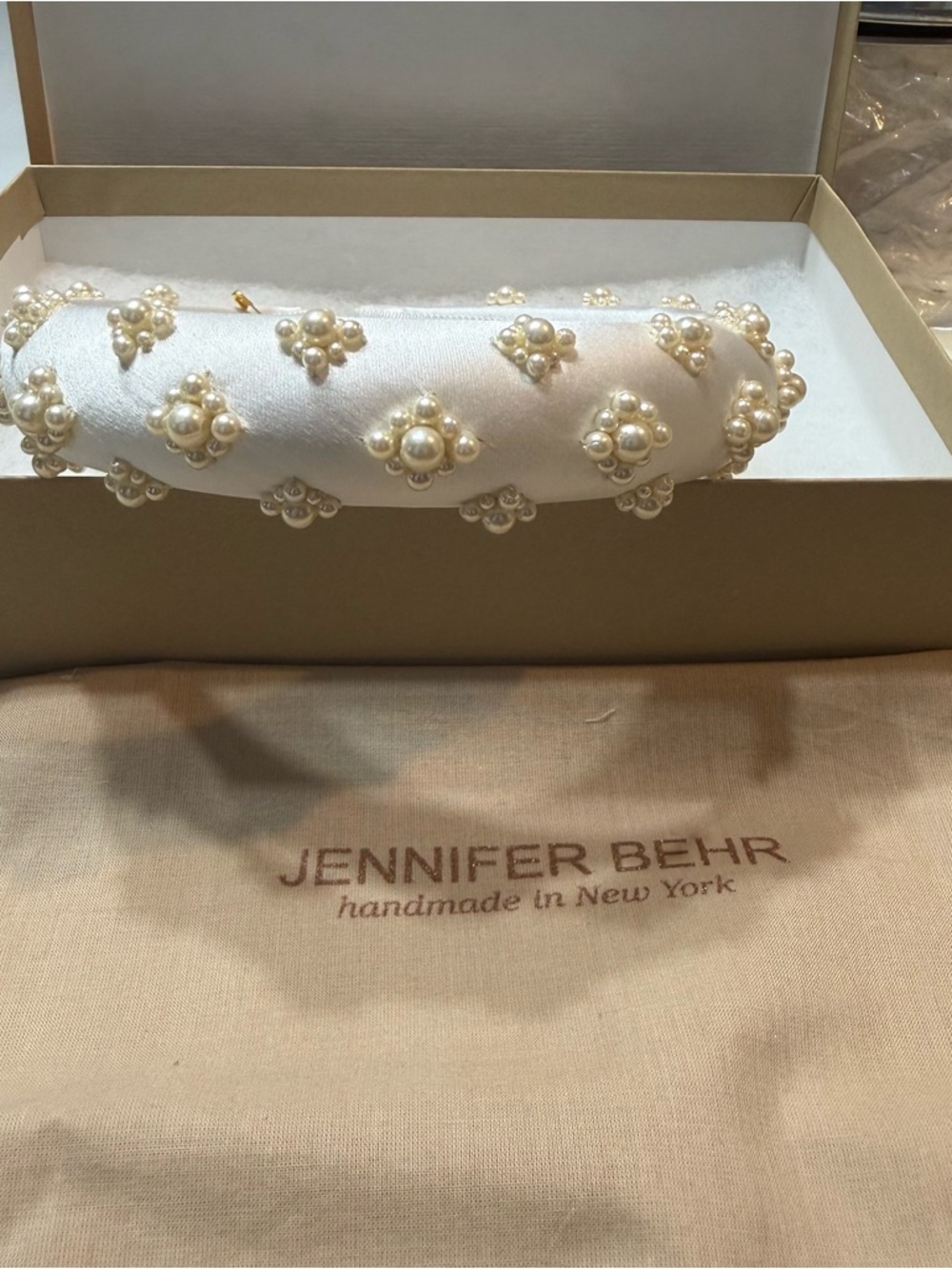Jennifer Behr Pearl Cream Headband Nwt $326 - Picture 4 of 8